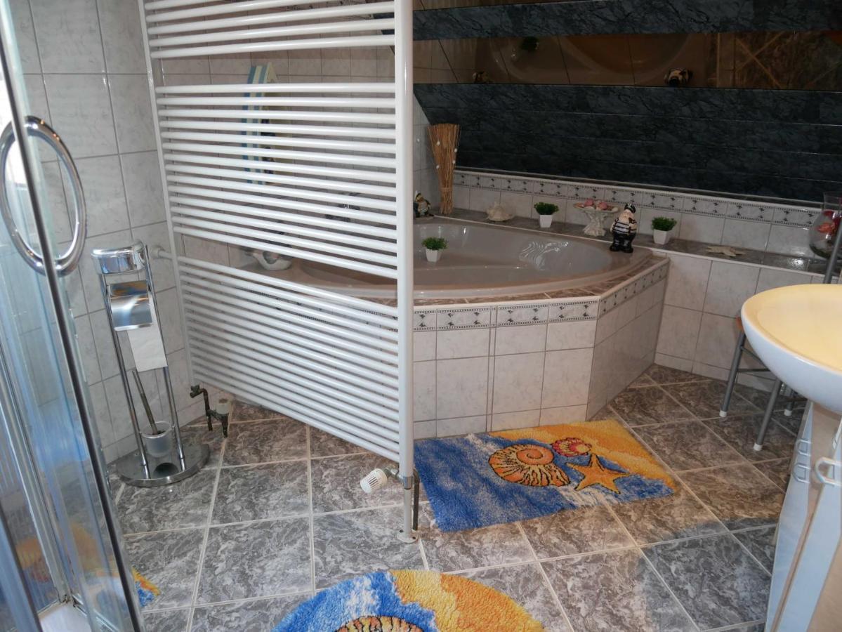 Strandnahe Ferienwohnung Mit Balkon Koserow Luaran gambar